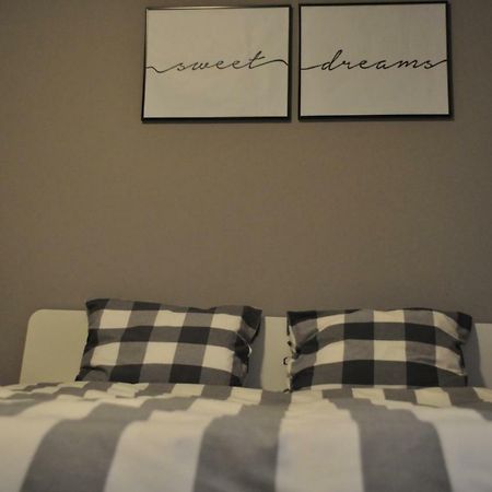Sleep & Fly Apartment أوتوبين المظهر الخارجي الصورة