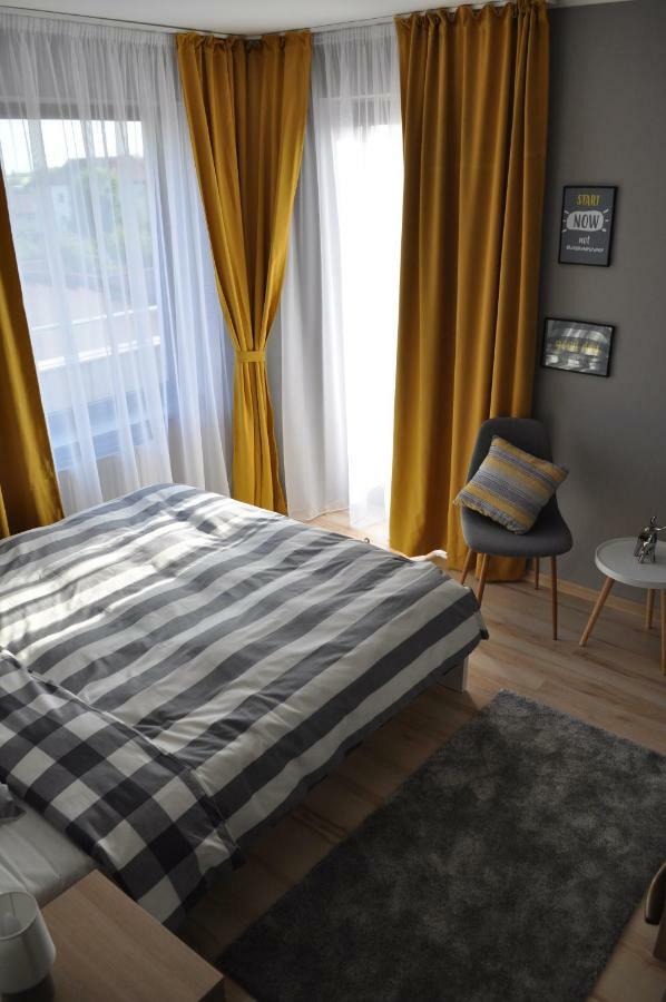 Sleep & Fly Apartment أوتوبين المظهر الخارجي الصورة